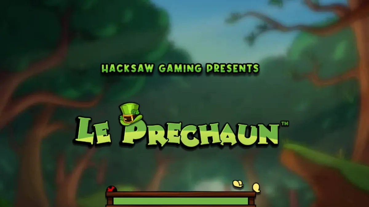 O guaxinim bigodudo do slot Le Prechaun em um cenário de floresta irlandesa.